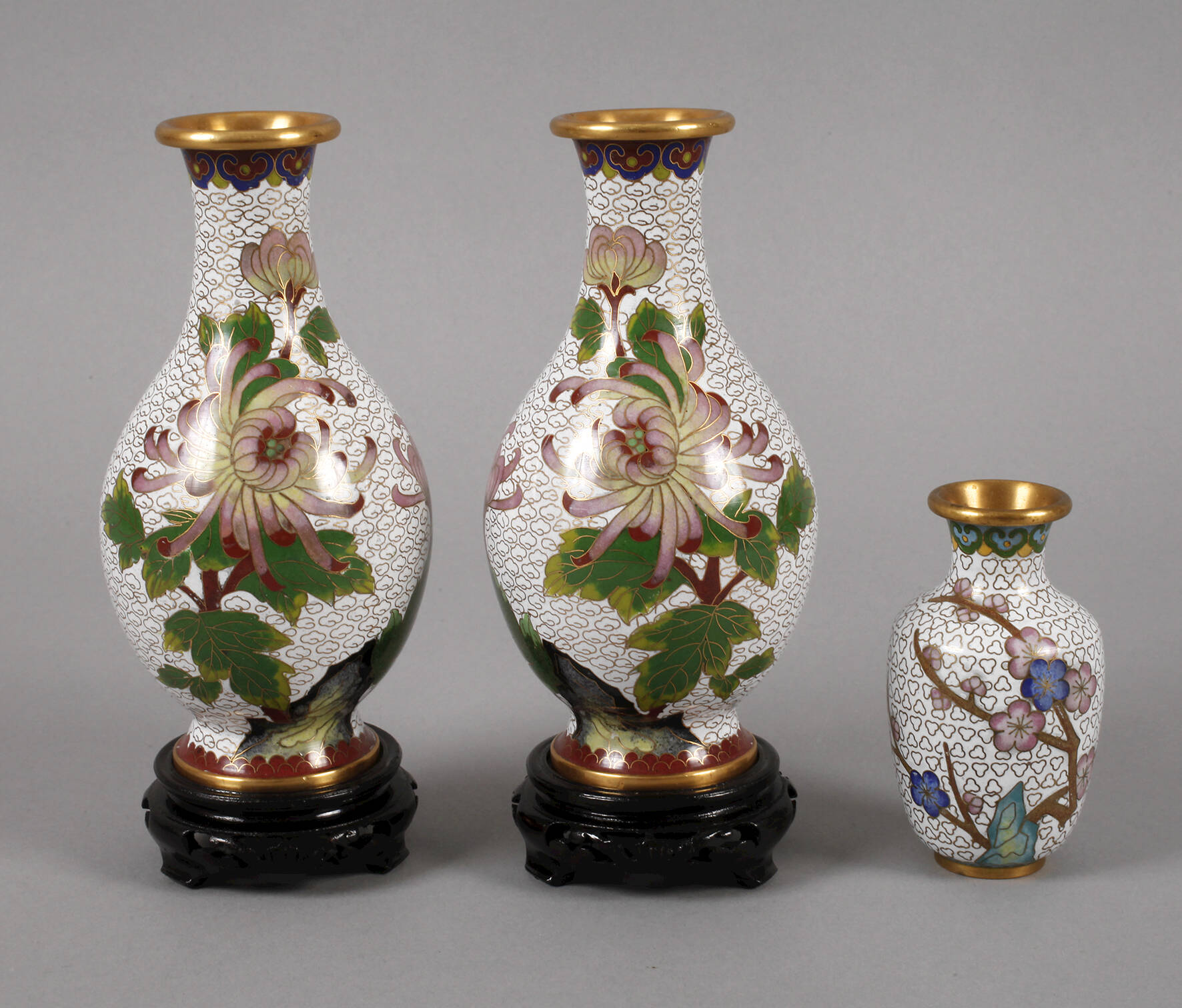 Drei Teile Cloisonné