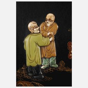 Vier Wandpaneele mit Steinschnitzereien