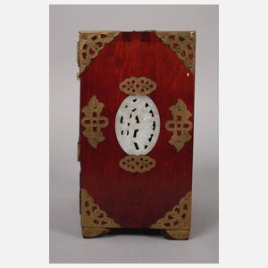 Zierschränkchen China