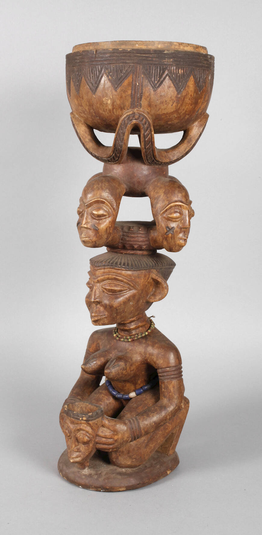 Figürliche Schnitzerei