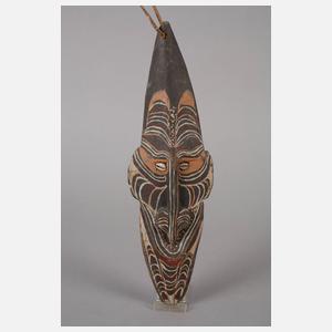 Geschnitzte Ahnentafel