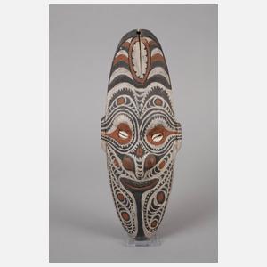 Geschnitzte Ahnentafel