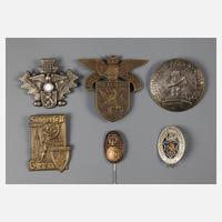 Konvolut Erinnerungsabzeichen111