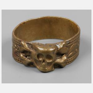 Totenkopfring