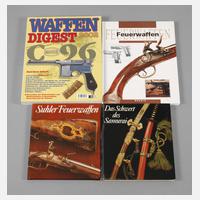 Vier Bücher Waffen111