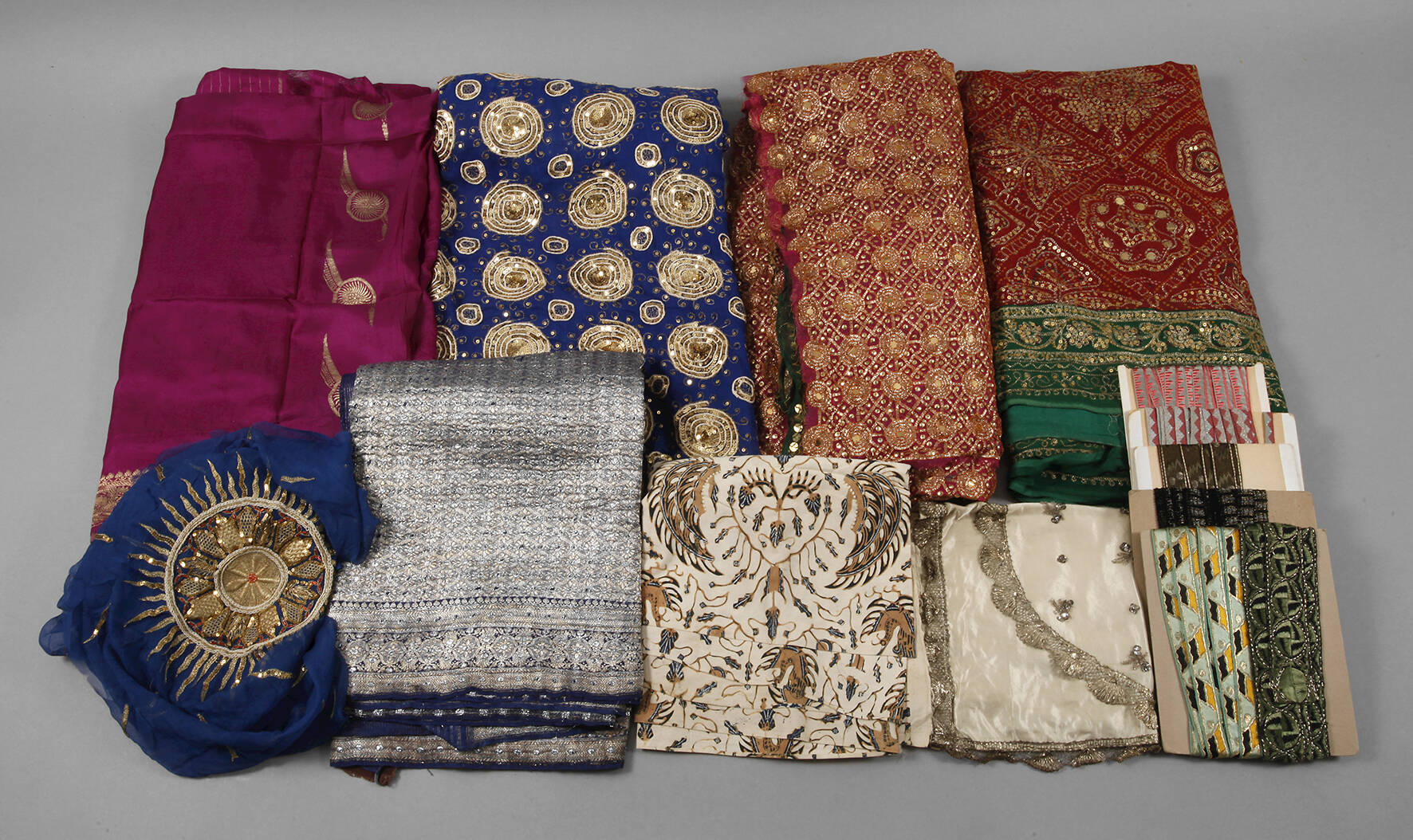 Großes Konvolut Saris