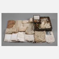 Konvolut Spitzen und Klöppelzubehör111