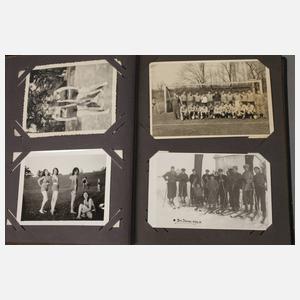 Zwei Postkartenalben