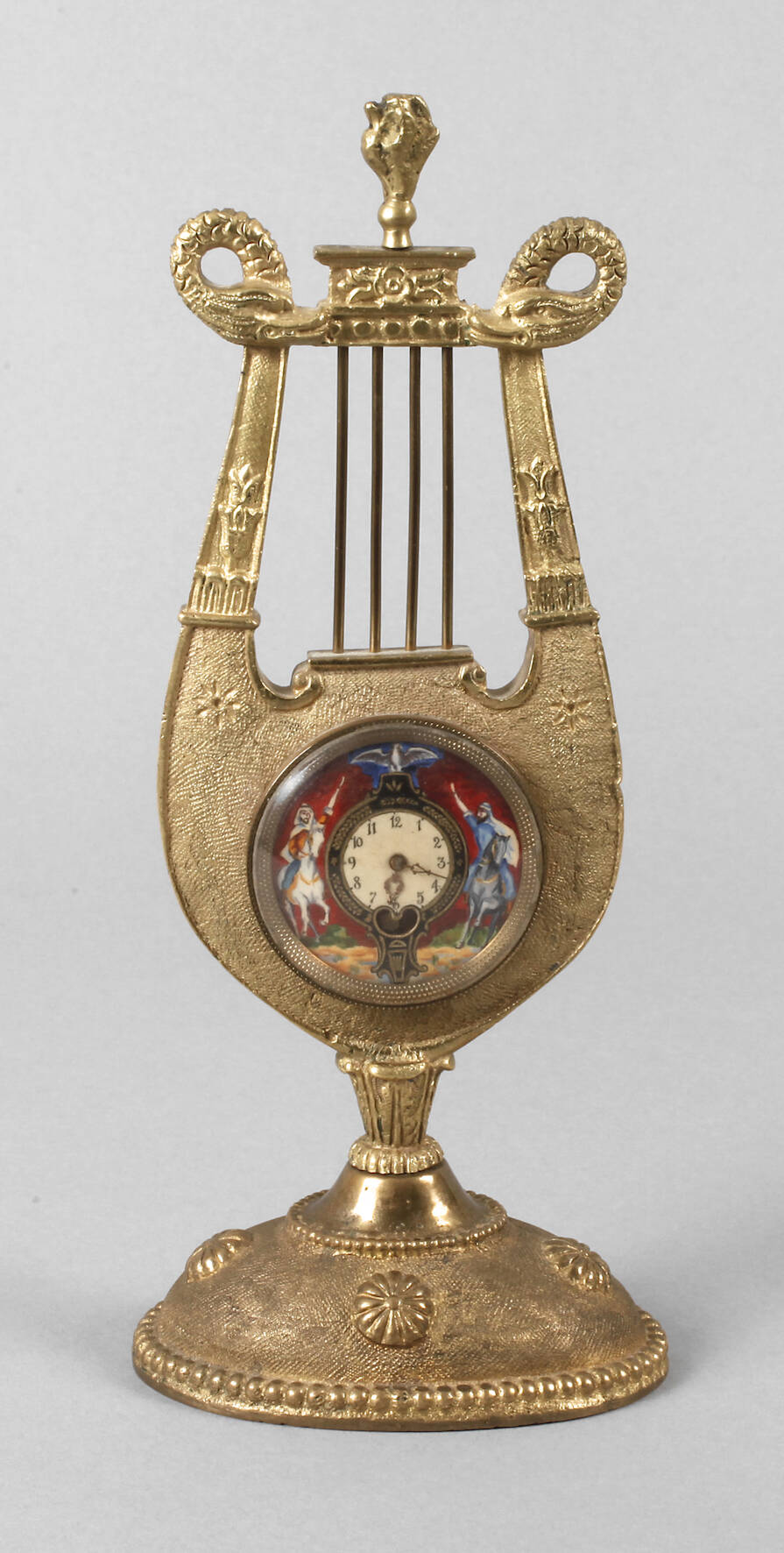 Tischuhr in Lyraform