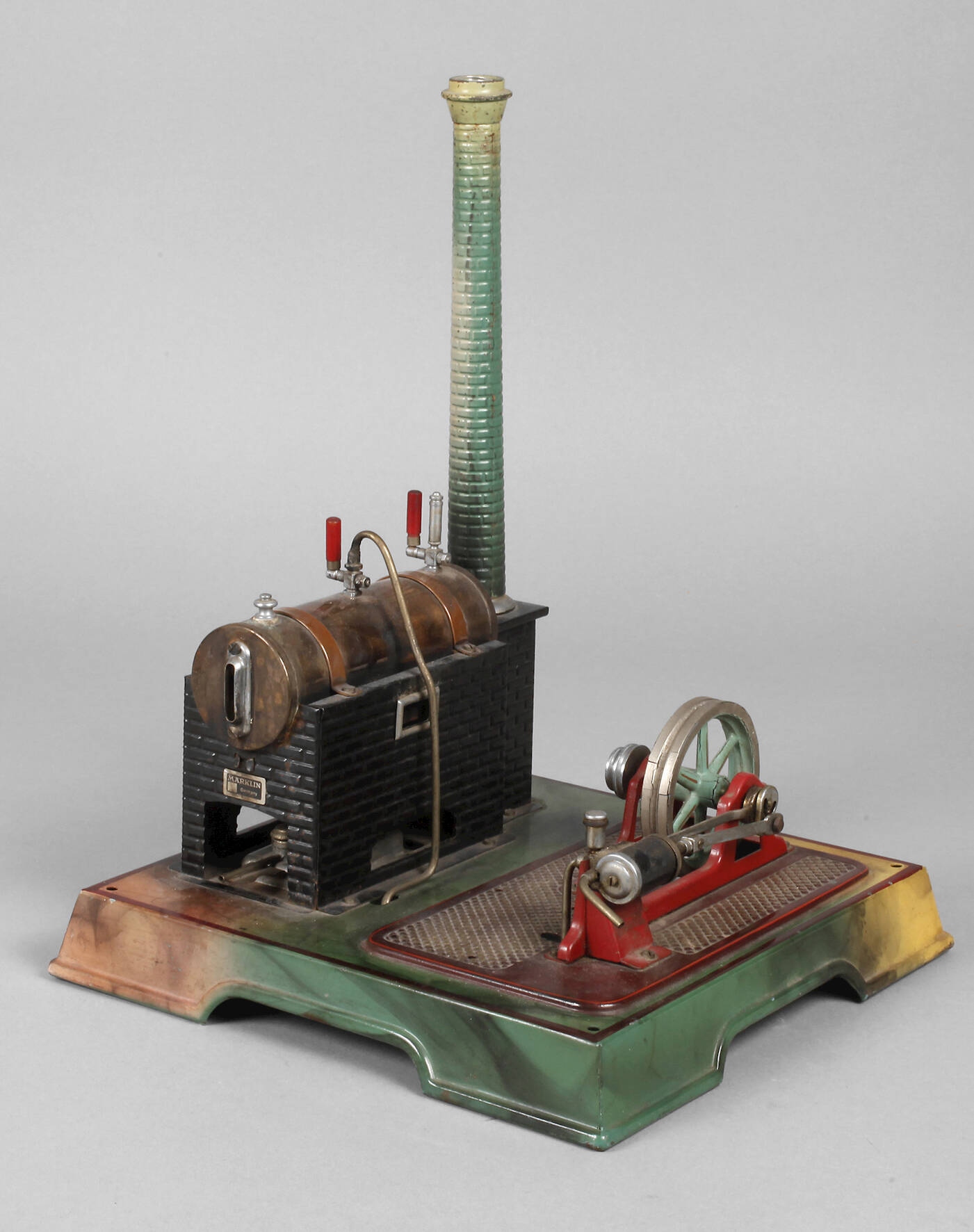 Märklin liegende Dampfmaschine