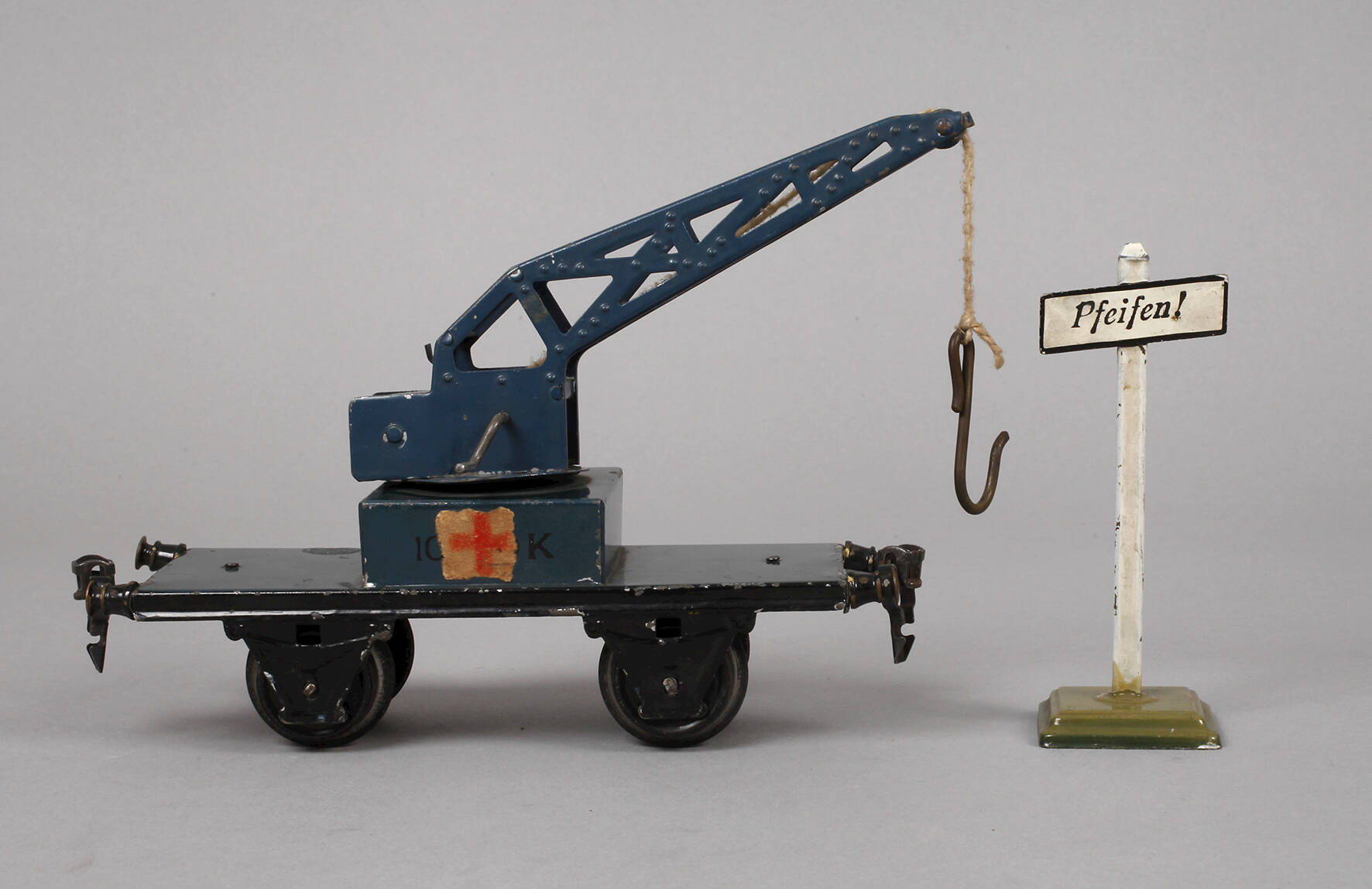 Märklin Kranwagen und Signaltafel