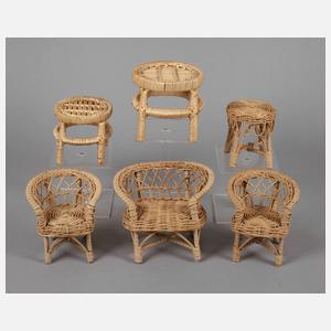 Korbmöbel für die Puppenstube