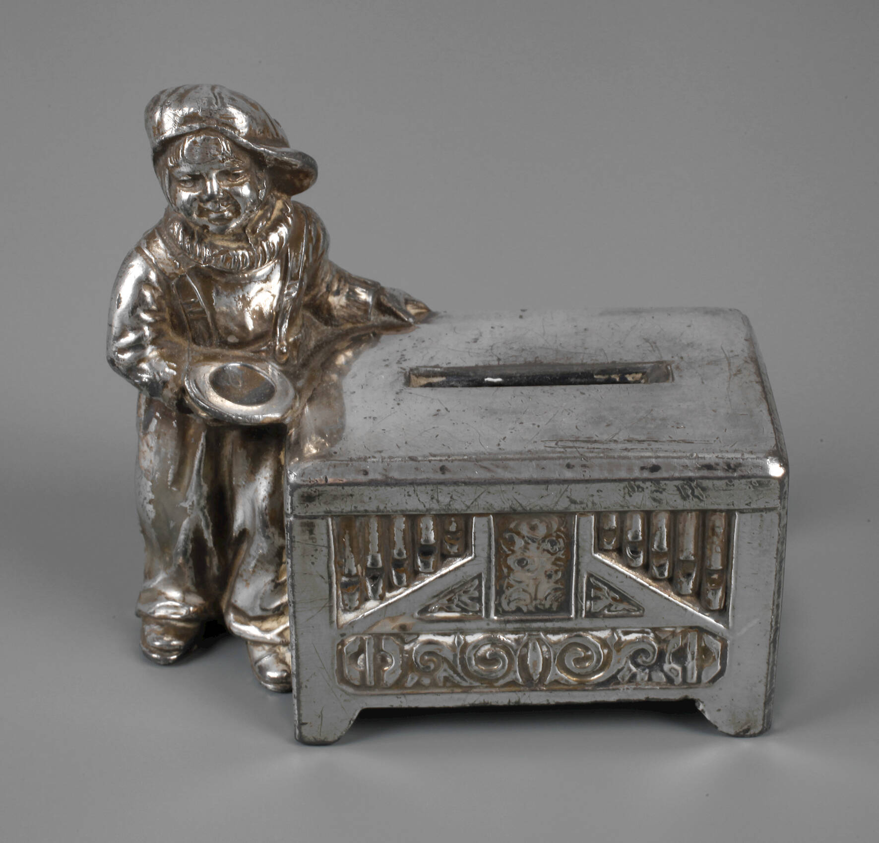 Spardose als Orgelspieler