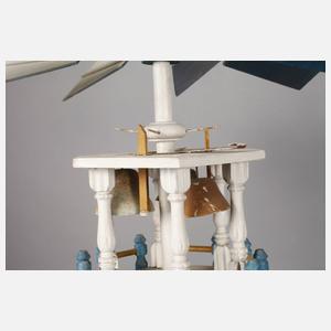 Große Weihnachtspyramide Erzgebirge