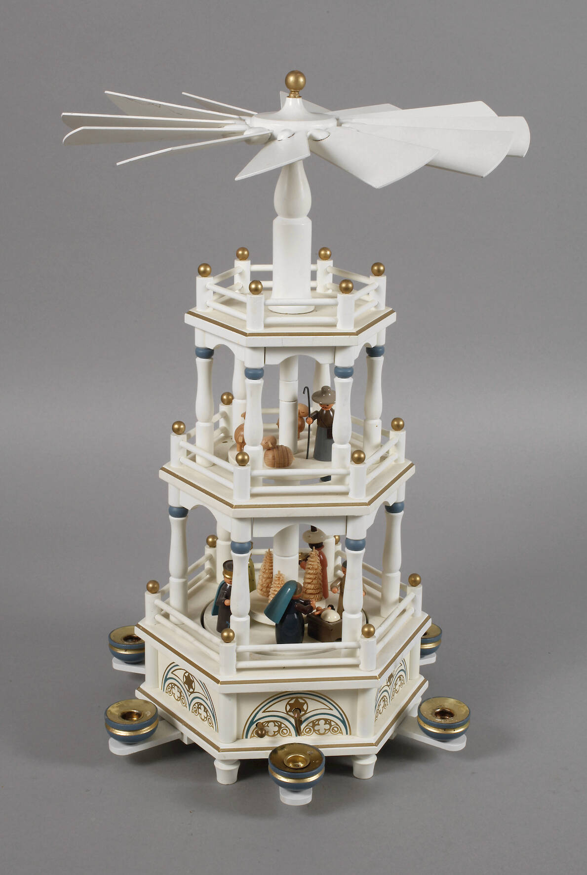 KWO Tischpyramide mit Spieluhr