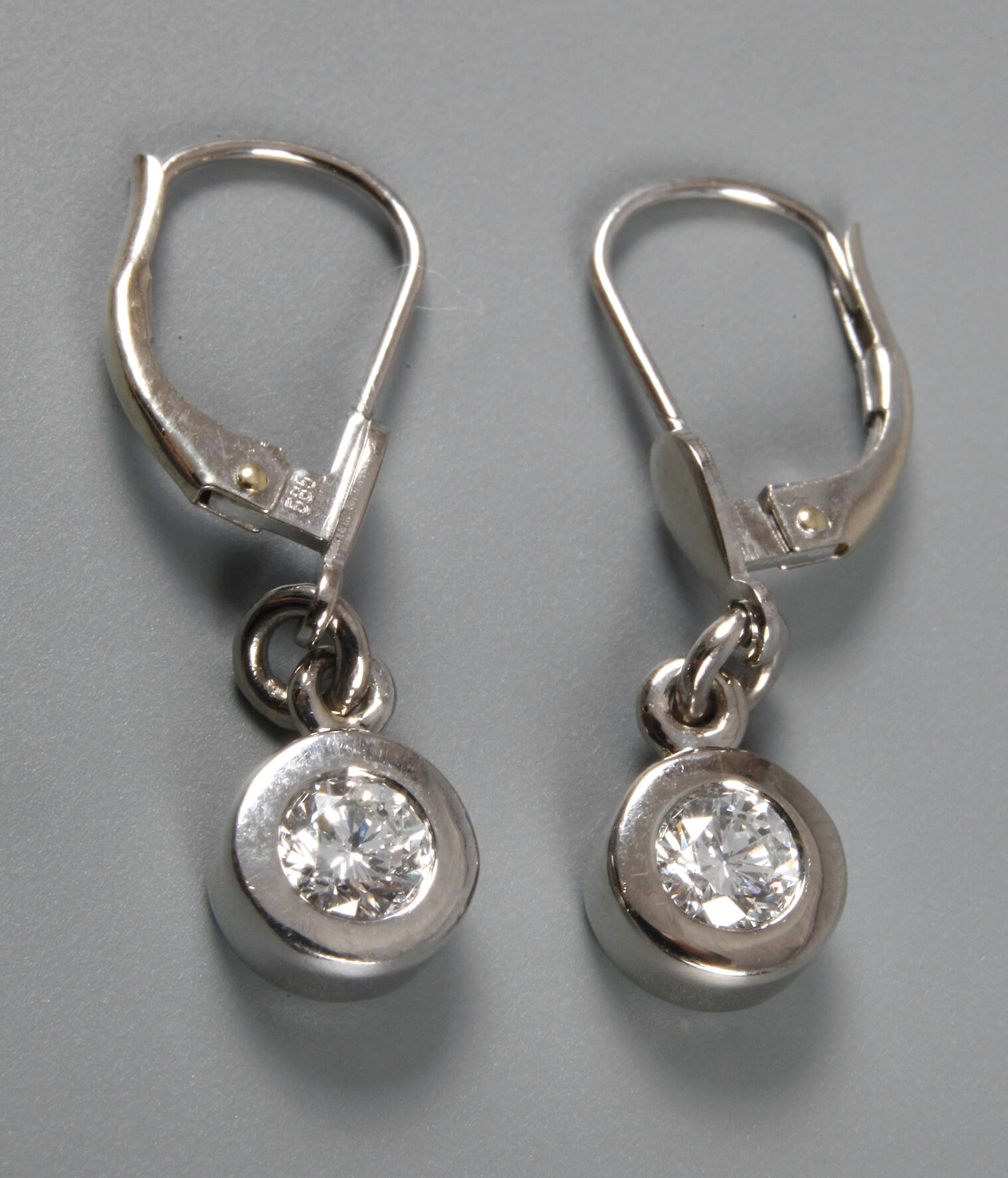 Paar Brillantohrringe