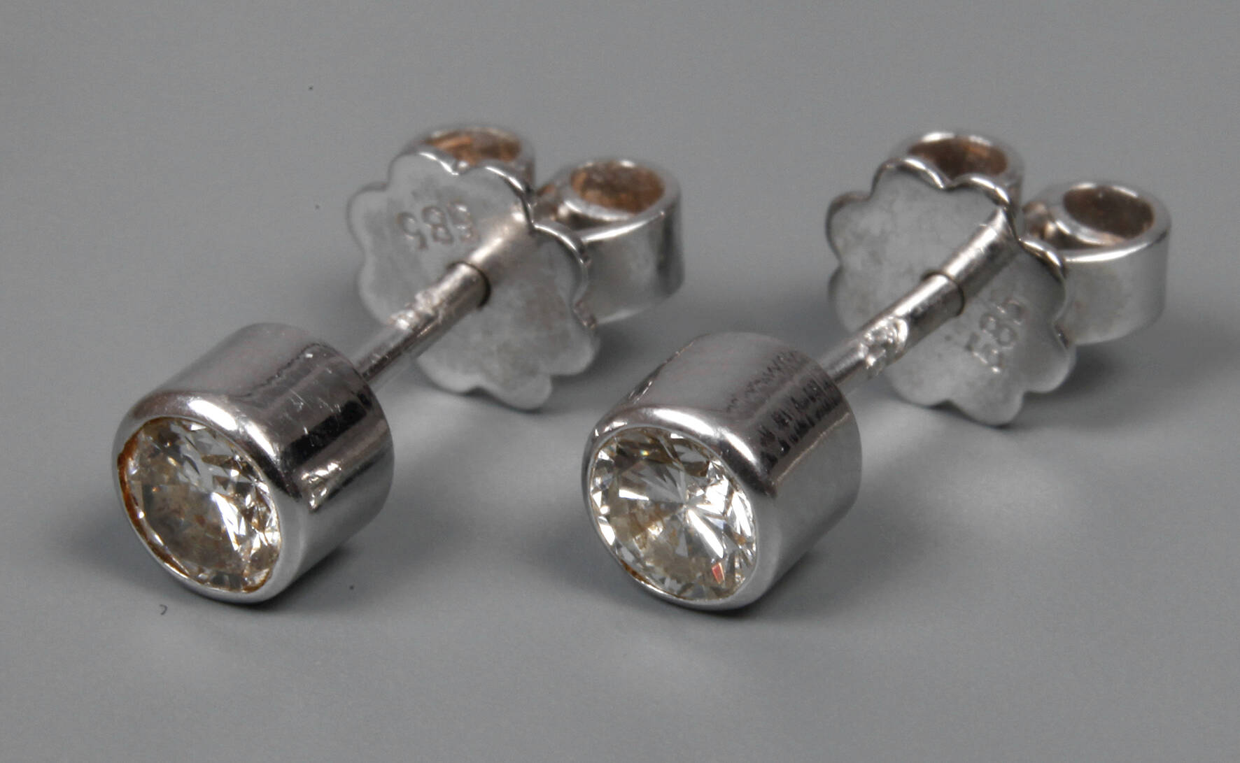 Paar Brillantohrstecker