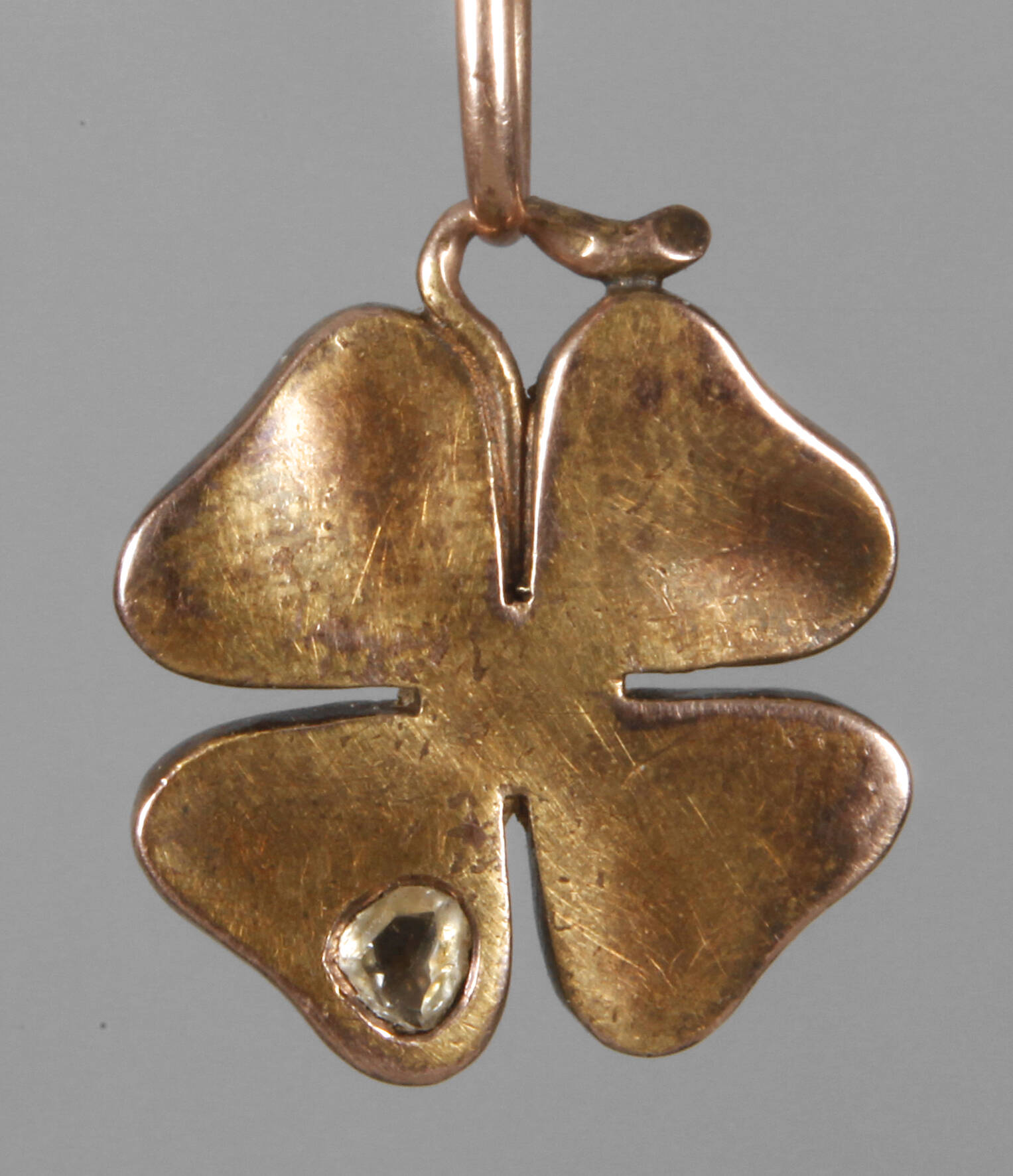 Anhänger mit Diamant