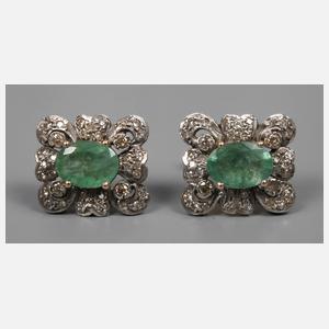 Paar Ohrstecker mit Smaragden und Diamanten
