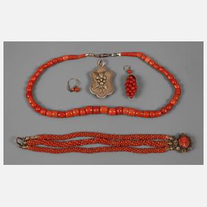 Konvolut Korallenschmuck