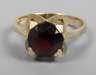 Damenring mit Granat