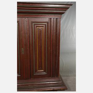 Barocker Wellenschrank