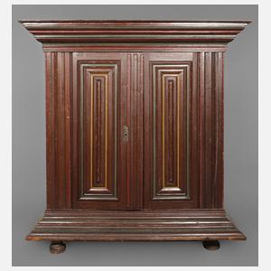 Barocker Wellenschrank