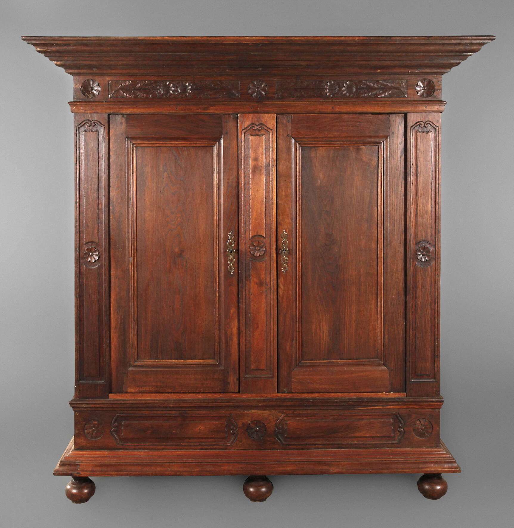 Barocker Dielenschrank