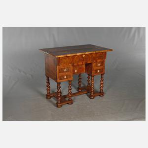 Außergewöhnlicher Barockschreibtisch