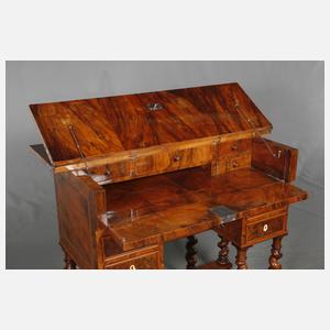 Außergewöhnlicher Barockschreibtisch