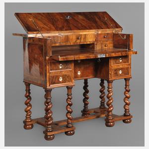 Außergewöhnlicher Barockschreibtisch