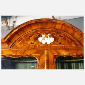 Feiner Stollenschrank Barock