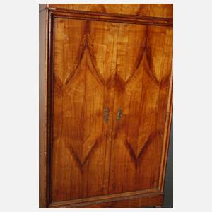 Kleiderschrank Biedermeier