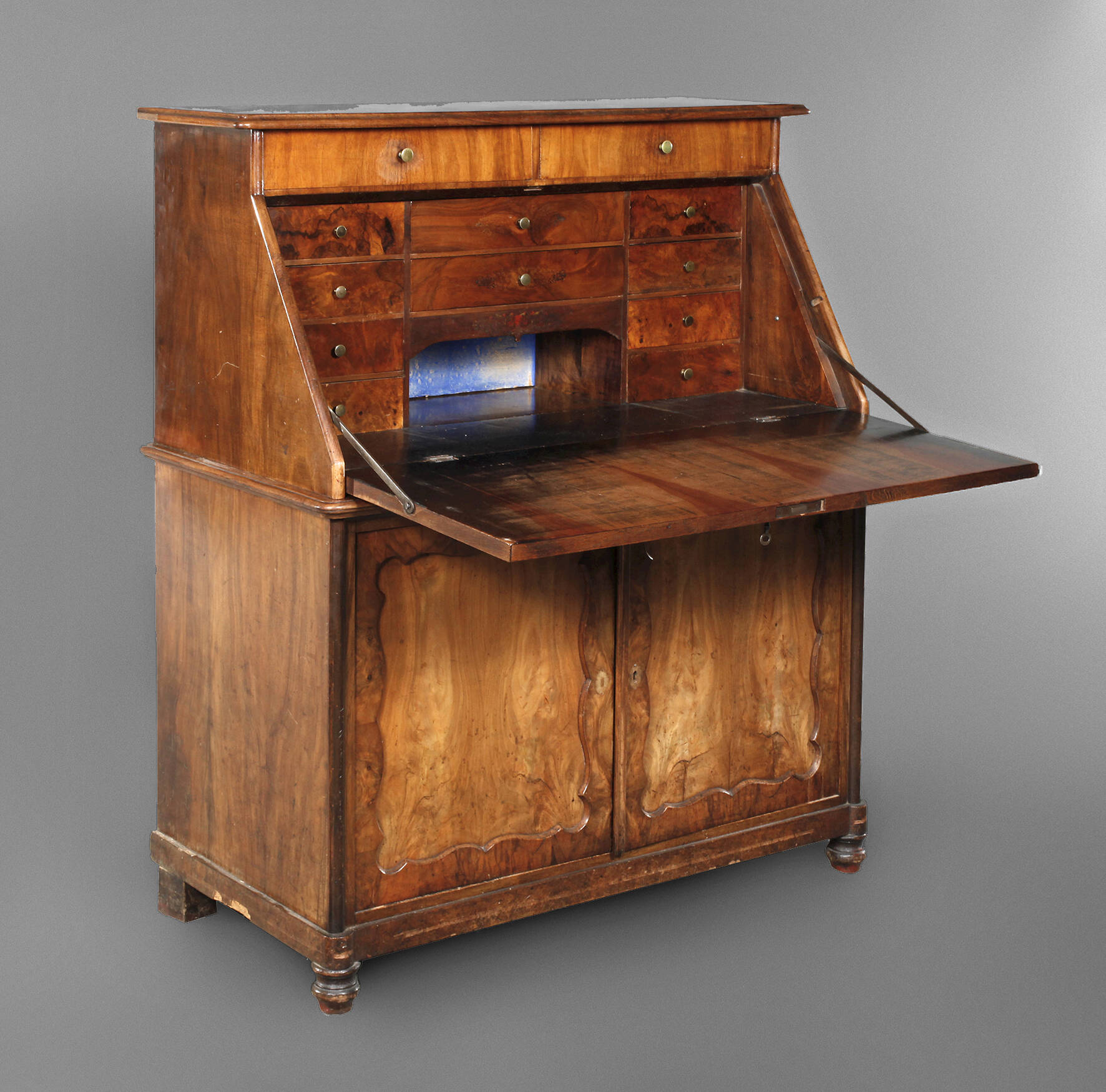 Schrägklappensekretär