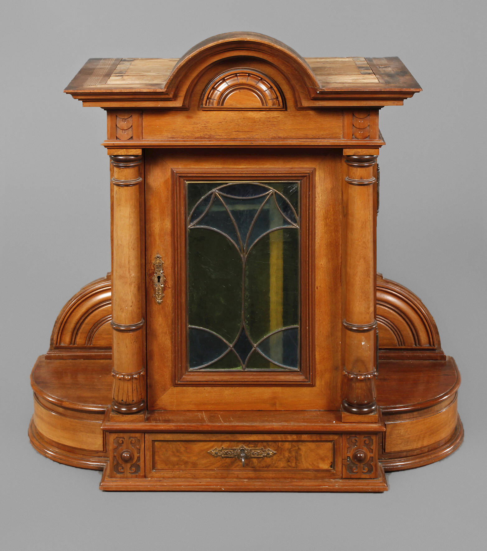 Wandschrank Historismus