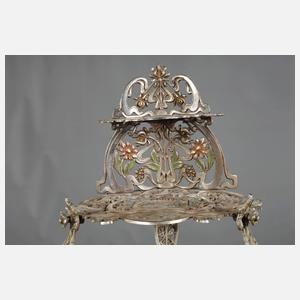 Blumenetagere Eisenguss