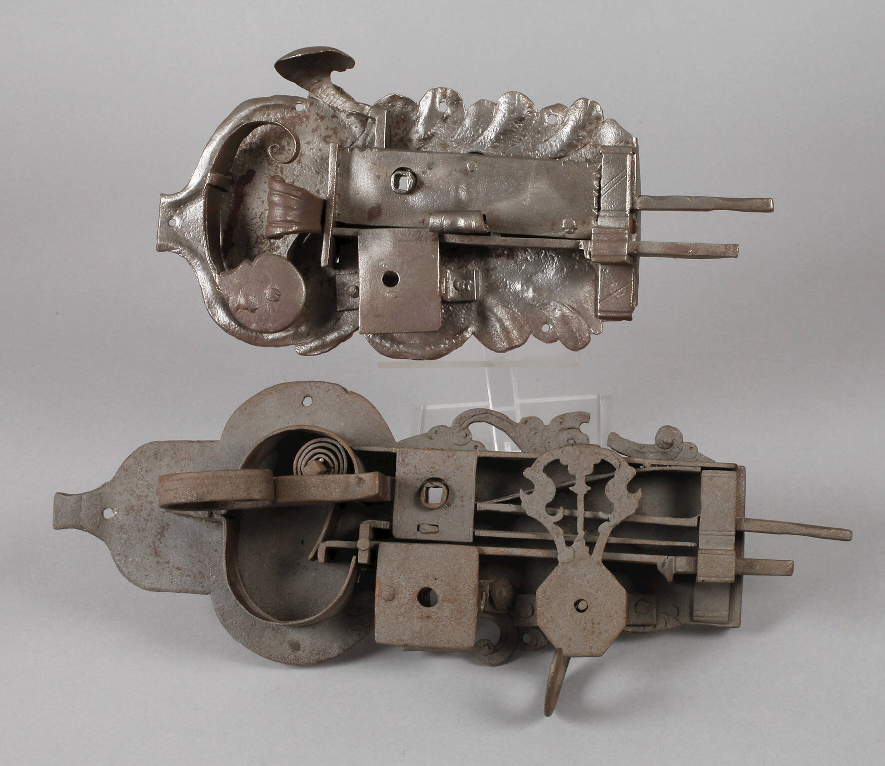 Zwei barocke Türschlösser