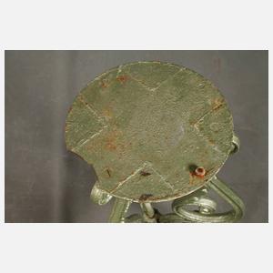 Fuß eines Gartentischs