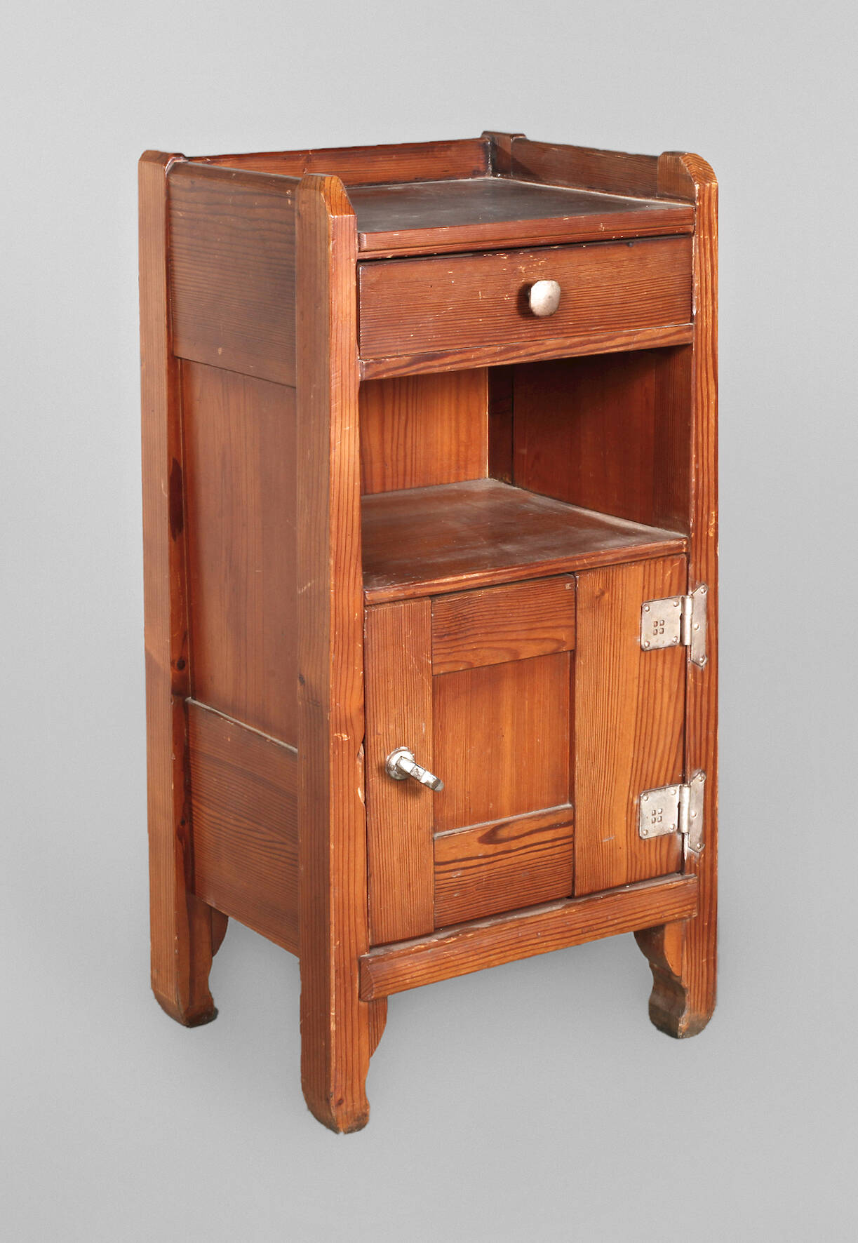 Nachtschrank Richard Riemerschmid