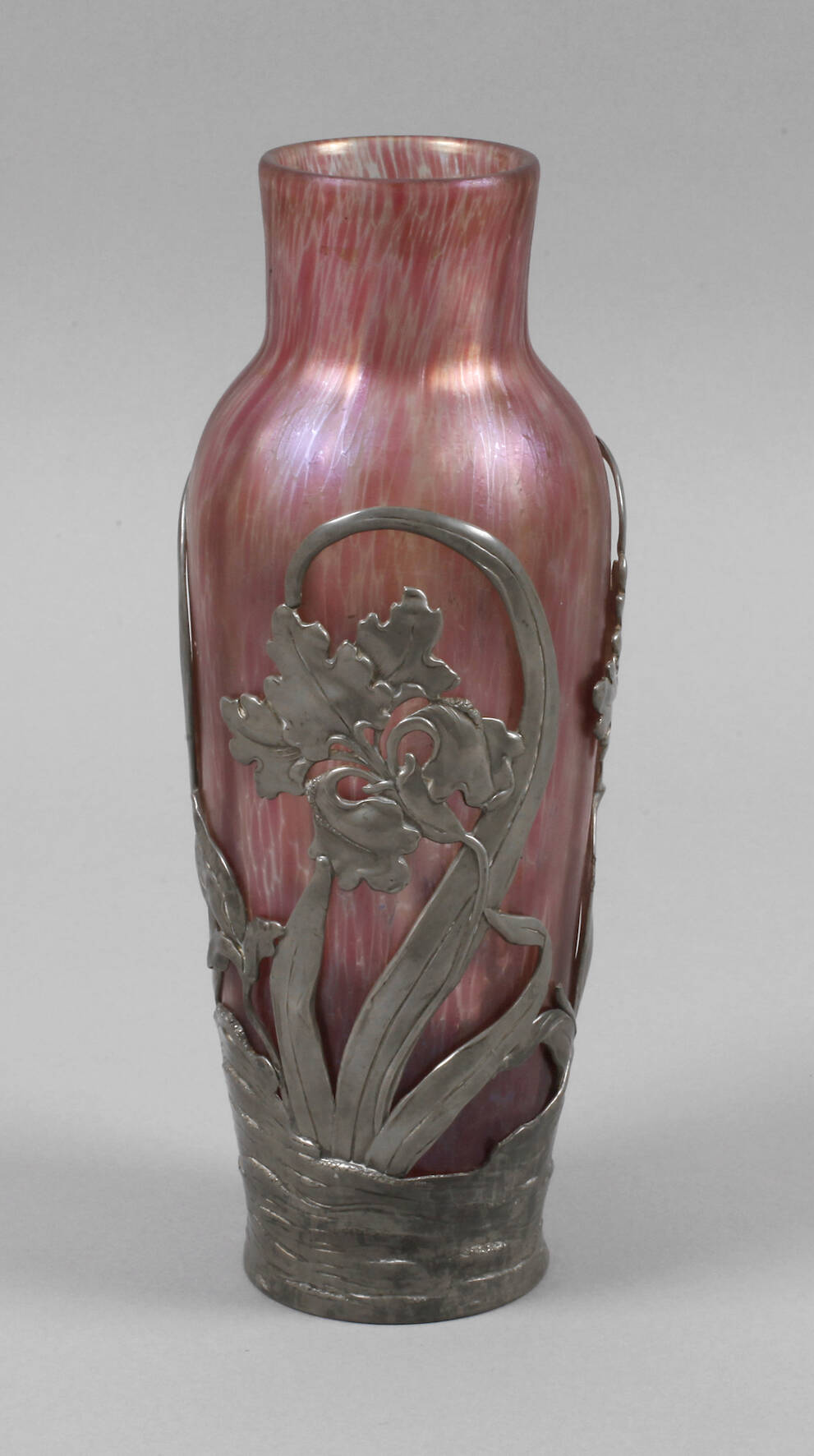 Große Vase mit Zinnmontierung