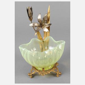 Schale mit Metallmontierung