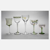 Fünf Trinkgläser111