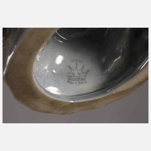 Ernst Wahliss figürlicher Tafelaufsatz