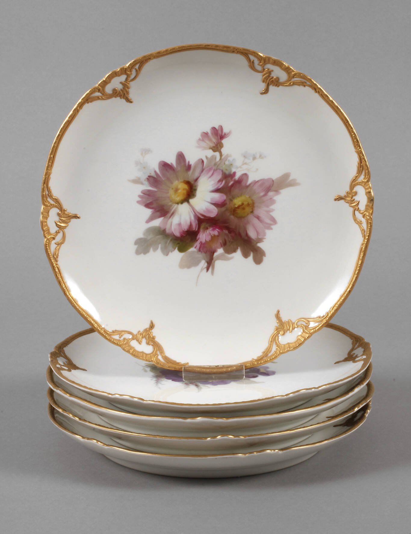 KPM Berlin fünf Teller mit Weichmalerei