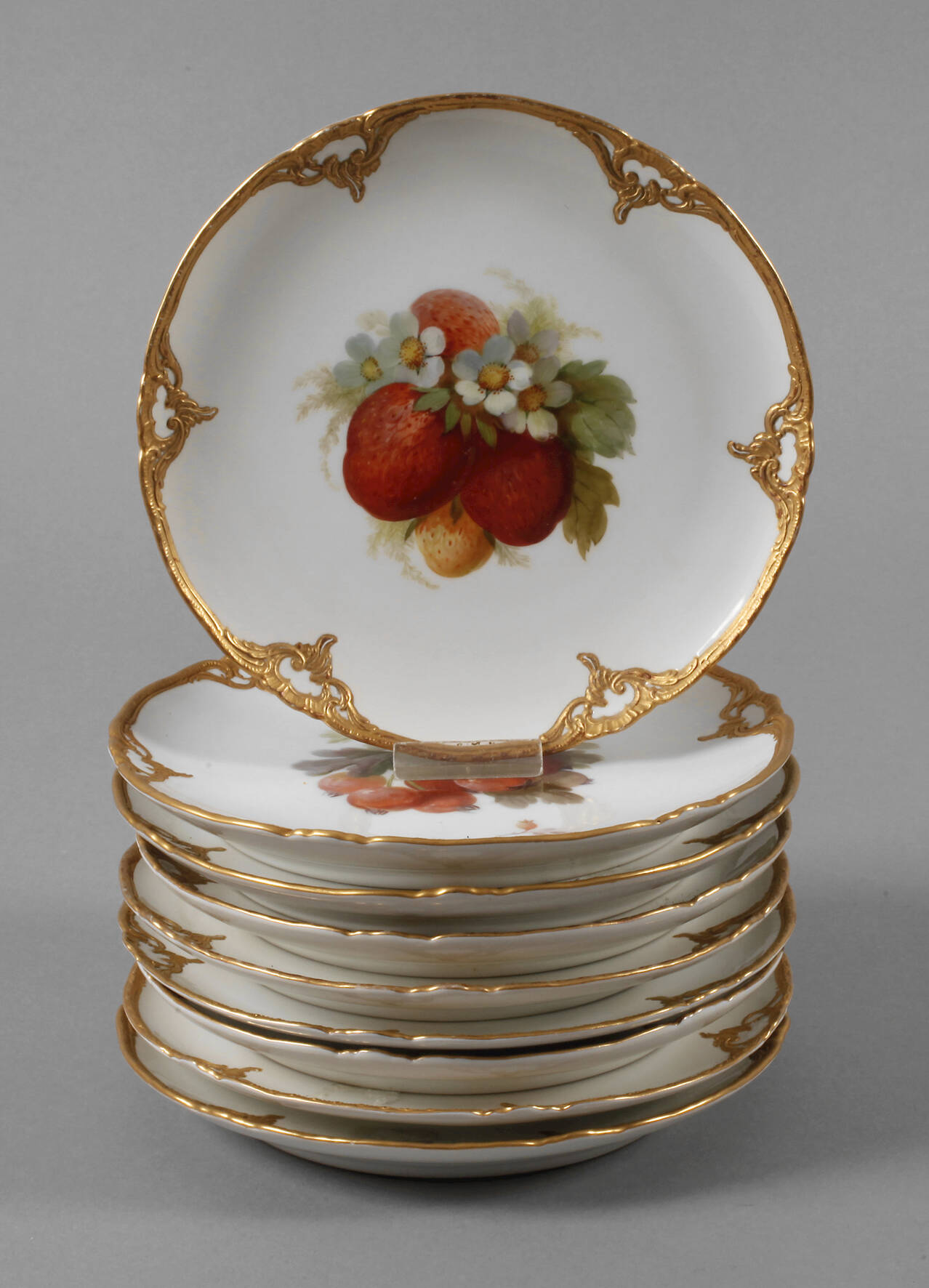 KPM Berlin neun Obstteller mit Weichmalerei