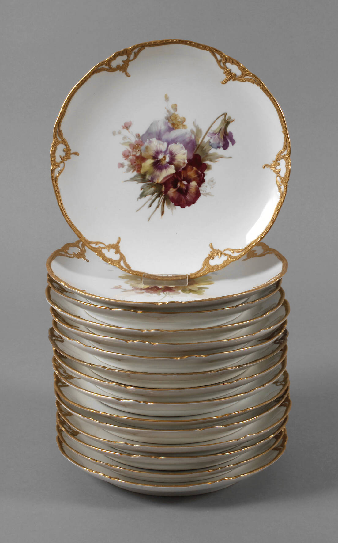 KPM Berlin fünfzehn Teller mit Weichmalerei