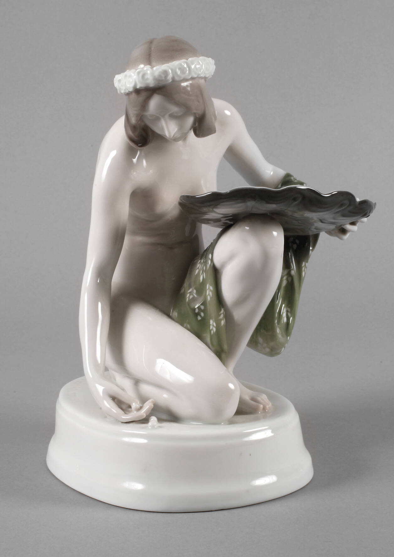 Rosenthal "Perlensucherin"