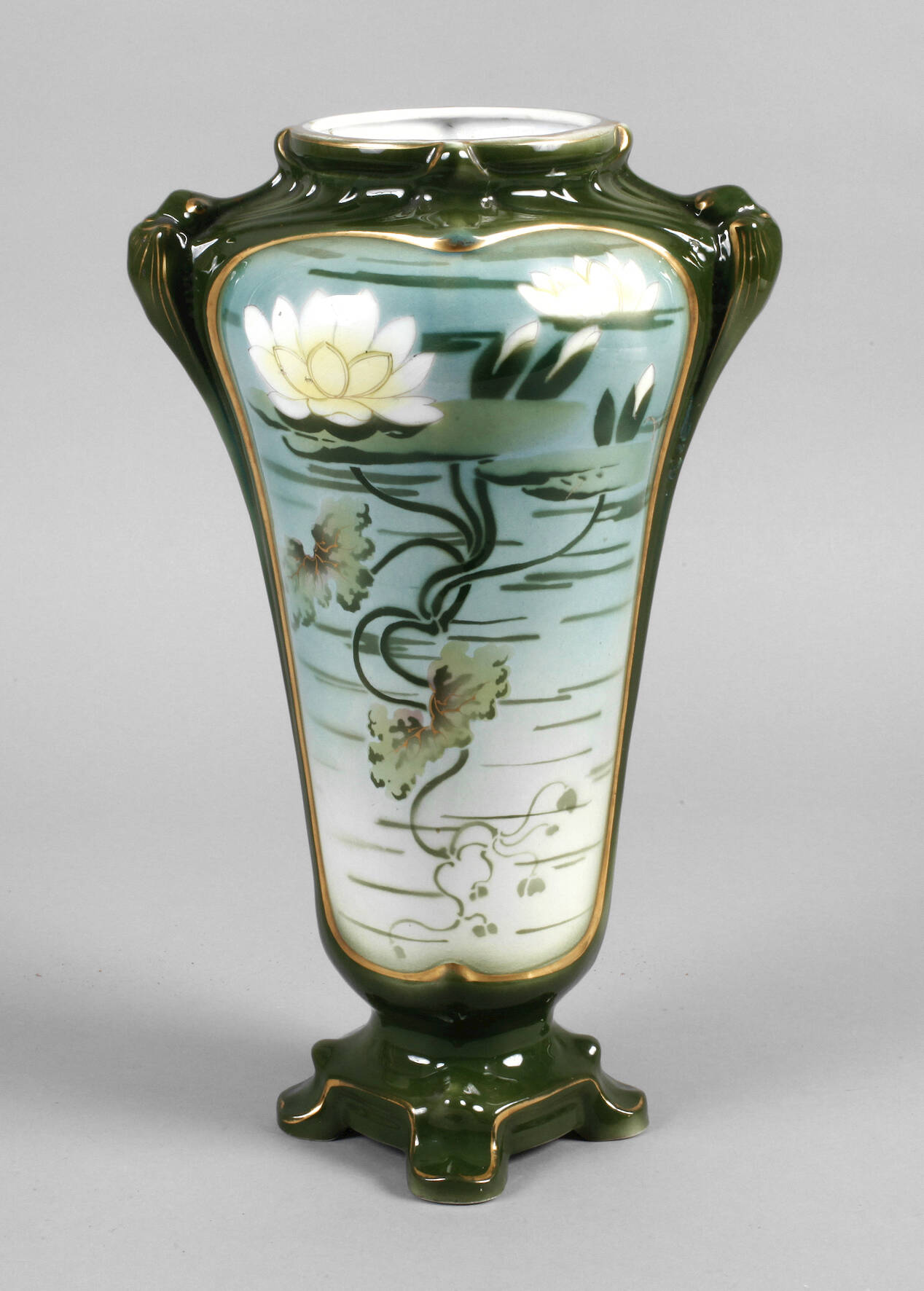 Frankreich Vase Seerosendekor