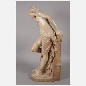 Goldscheider übergroße Figur "Sandalenbinderin"