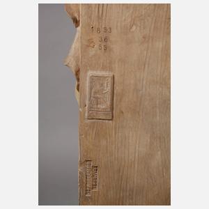 Goldscheider übergroße Figur "Sandalenbinderin"